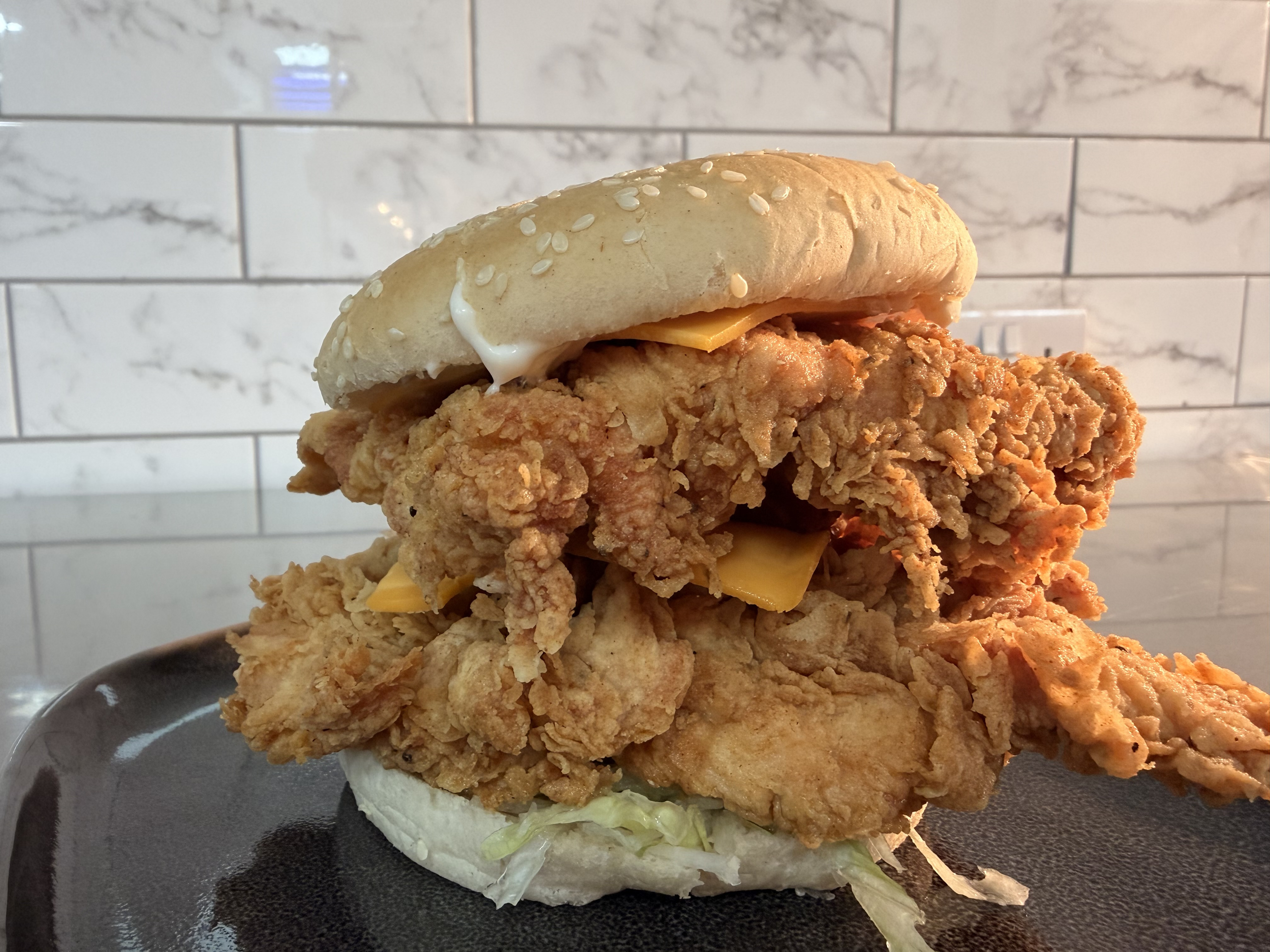 CHICKEN TOWER BURGER